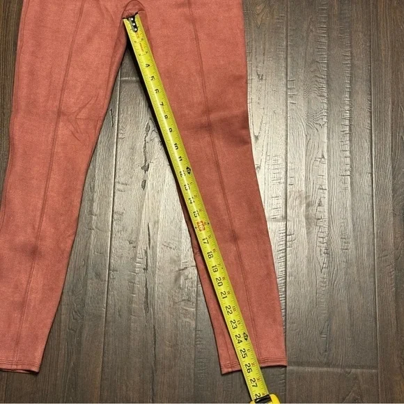 Spanx Faux‎ Suede Leggings Rich Rose Size Small Women - Picture 11 of 12